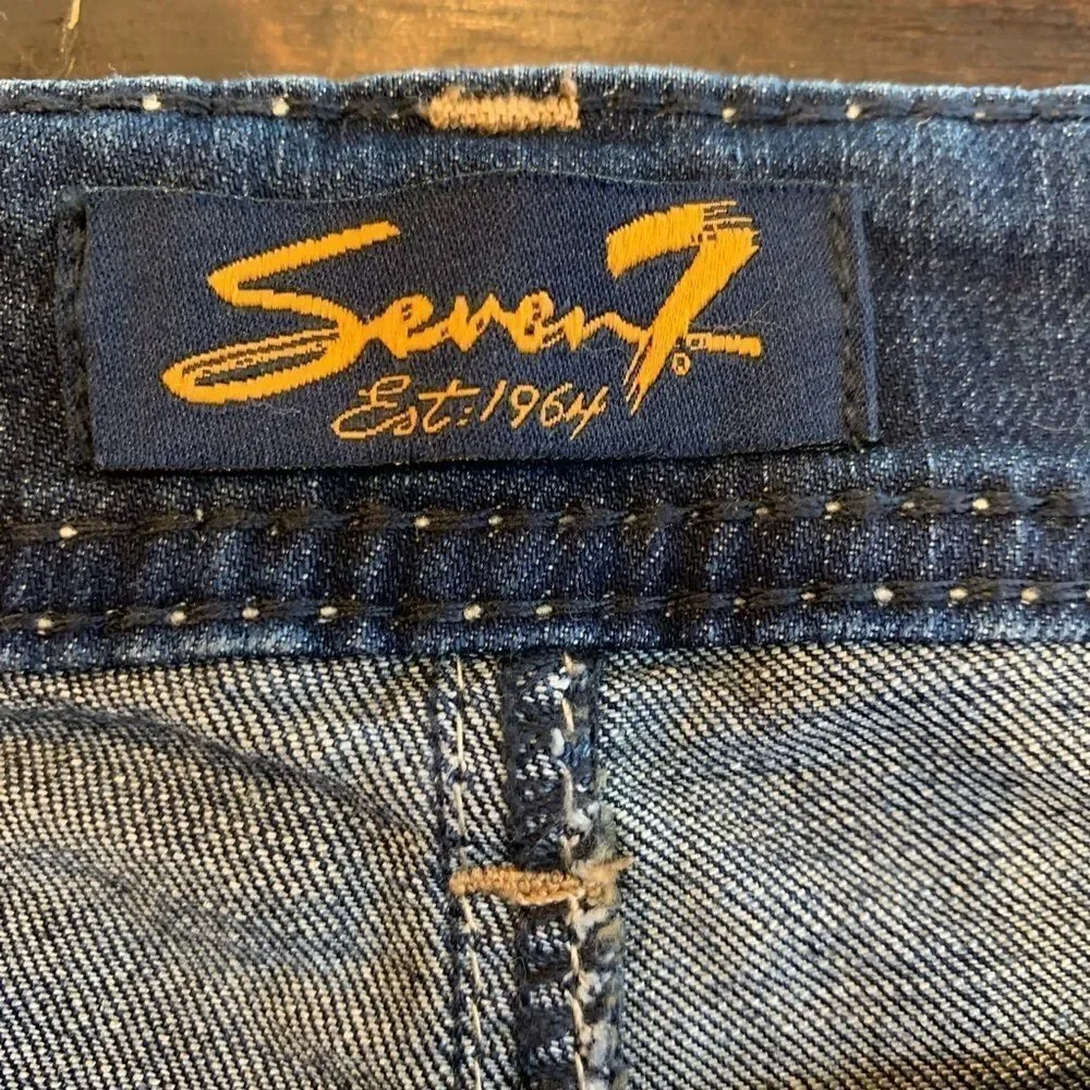 Seven7 size gently